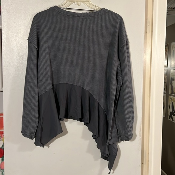 We the Free gray asymmetrical top - Picture 8 of 13